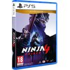 Okładka gry "Ninja Gaiden 4 Deluxe Edition" na PS5 przedstawia postać w zbroi z mieczem, z tytułem gry w centralnej części. Na dole widnieje oznaczenie wiekowe 18+ oraz napis "GRAFIKA NIE POCHODZI Z WERSJI FINALNEJ".
