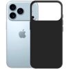 Na zdjęciu widoczny jest grafitowy futerał na telefon z dużym wycięciem na aparat, obok którego znajduje się smartfon z trzema obiektywami aparatu i logo w kształcie nadgryzionego jabłka. Futerał ma gładką powierzchnię i zaokrąglone krawędzie.