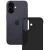 Czarne etui na telefon z wycięciem na aparat i przyciski, obok widoczny tył ciemnego smartfona z logo w kształcie nadgryzionego jabłka oraz podwójnym obiektywem aparatu.