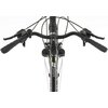 Kierownica roweru trekkingowego z widocznymi manetkami i hamulcami, na ramie znajduje się napis "X-ROAD 1.0". Rower ma czarno-zielone detale i widoczne przewody hamulcowe.