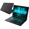 Na zdjęciu widoczny jest laptop z podświetlaną klawiaturą i ekranem, na którym wyświetlone jest logo "GIGABYTE" w niebieskim kolorze. Obok znajduje się zamknięty laptop z widocznym logo "GIGABYTE" na obudowie.