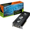 Pudełko z napisem "GIGABYTE EAGLE" oraz "GeForce RTX 5060 Ti" obok karty graficznej z trzema wentylatorami. Na pudełku widoczne są także oznaczenia "EAGLE MAX OC 8G", "DLSS 4", "Ray Tracing", "Reflex" i "Studio".
