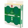 Opakowanie produktu przedstawia notatnik z długopisem, ozdobione czterema zielonymi okręgami z wytłoczonym napisem "LEGO". Na opakowaniu widnieje logo LEGO oraz tekst: "1 Notebook, Carnet de Notes, Cuaderno, Gel Pen, Gel Stylo, Gel Bolígrafo, 192, 6+ Ages