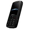 Czarny telefon komórkowy z widocznym logo "HAMMER" poniżej ekranu, na którym wyświetlany jest obraz Ziemi z kosmosu. Telefon posiada fizyczną klawiaturę numeryczną z białymi cyframi i literami oraz przyciski funkcyjne w kolorze zielonym i czerwonym.