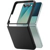 Czarne etui RINGKE Onyx Magnetic MagSafe jest pokazane na tle złożonego telefonu Samsung Galaxy Z Flip 7, z widocznymi dwoma obiektywami aparatu. Na etui znajduje się napis "RINGKE", a na telefonie widoczny jest napis "SAMSUNG".
