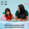 Na zdjęciu widoczny jest zestaw LEGO 11204 "Gabby's Dollhouse Podwodna przygoda syrenki Gabi" z kolorowymi elementami, a w tle znajduje się logo "Gabby's Dollhouse The Movie". W lewym górnym rogu widnieją ikony z oznaczeniem wieku 4+ i liczby elementów 10