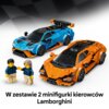 Na zdjęciu znajdują się dwa modele samochodów z klocków w kolorach niebieskim i pomarańczowym oraz dwie minifigurki. Na dole widnieje tekst: "W zestawie 2 minifigurki kierowców Lamborghini".