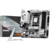 Płyta główna z oznaczeniami "MSI" i "Lightning Gen5" oraz pudełko z napisem "B850M Gaming Plus WiFi6E" i logo producenta. Obok znajduje się antena WiFi oraz przewody.