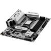 Na zdjęciu znajduje się płyta główna z widocznymi elementami takimi jak gniazda RAM, złącza PCIe oraz radiator z logo smoka i napisem "MSI". Na płycie widoczne są również napisy "LIGHTNING" i "GAMING".