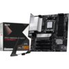 Płyta główna MSI Pro B850M-P WiFi jest przedstawiona obok pudełka z napisem "PRO B850M-P WIFI" oraz "AMD Ryzen 5000 Desktop Ready". Na zdjęciu widoczna jest również antena z logo MSI.