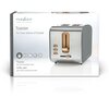 Na zdjęciu znajduje się opakowanie tostera w kolorze szarym, z widocznym napisem "nedis" oraz "Toaster for two slices of bread". Na opakowaniu widnieją również ikony funkcji tostera oraz napisy w trzech językach: angielskim, niemieckim i francuskim, infor