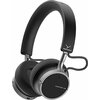 Czarne słuchawki nauszne z widocznym logo "beyerdynamic" na pałąku oraz napisem "AVENTHO 100" na nauszniku. Konstrukcja słuchawek jest elegancka, z metalicznymi akcentami i miękkimi poduszkami nauszników.