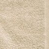 Ciemnobeżowy ręcznik o gładkiej fakturze, widoczny w zbliżeniu, ukazuje szczegóły materiału i tekstury. Produkt ma wymiary 30 x 50 cm.