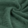 Zielony ręcznik o teksturze frotte, z widocznym wzorem w jodełkę, ułożony w miękkie fałdy. Produkt to "Ręcznik Loren (08) Zielony 70 x 140 cm".