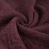 Bordowy ręcznik o fakturze frotte, z widocznymi zagięciami materiału, tworzącymi miękkie fałdy. Produkt to "Ręcznik Loren (10) Bordowy 70 x 140 cm".
