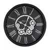 Czarny zegar ścienny z białymi rzymskimi cyframi i widocznymi srebrnymi mechanizmami zębatkowymi na tarczy. Na środku widnieje napis "Westminster Clock Company London".