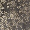 Grafitowa zasłona z wzorem w złote liście, które są rozmieszczone w sposób przypominający wirujące skupiska. Tkanina ma elegancki, połyskujący wygląd.