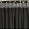 Czarno-szampańska zasłona o wymiarach 140 x 270 cm z kolekcji EUROFIRANY Selena, zawieszona na metalowych kółkach. Górna część zasłony ma przezroczysty, kratkowany wzór.
