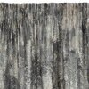 Zasłona o wymiarach 140 x 270 cm w kolorze srebrno-beżowym z abstrakcyjnym wzorem przypominającym pęknięcia i przetarcia. Materiał ma teksturę z widocznymi ciemniejszymi i jaśniejszymi obszarami, tworząc efekt głębi.