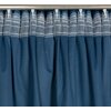 Granatowo-szampańska zasłona o wymiarach 140 x 300 cm, zawieszona na metalowym karniszu, z widocznymi białymi haczykami i przezroczystą taśmą marszczącą u góry. Produkt marki EUROFIRANY.
