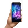 Na zdjęciu widoczna jest dłoń trzymająca smartfon z kolorowym, abstrakcyjnym tłem na ekranie, a obok niego znajduje się przezroczysta folia ochronna. Produkt to "Folia ochronna 3MK Silky Matt Pro do Google Pixel 10/10 Pro".