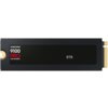 Czarny dysk SSD z napisem "SAMSUNG 9100 PRO with Heatsink" oraz oznaczeniem pojemności "8TB". Dysk ma złote złącze na jednym z końców.