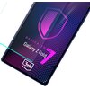 Na zdjęciu widoczny jest fragment opakowania produktu z napisem "DEDICATED TO: Galaxy Z Fold 7" oraz logo "3mk". Tło jest ciemne z gradientem i wzorem złożonym z drobnych kropek, a na środku znajduje się kontur tarczy.