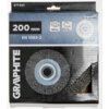 Opakowanie szczotki drucianej tarczowej z widocznym napisem "GRAPHITE" oraz oznaczeniami: "57T401", "200 mm", "EN 1083-2", "METAL", "MAX 4500 min⁻¹", "32 mm", "200 mm". Na opakowaniu znajduje się również ilustracja szczotki oraz wycięcie ukazujące jej fra