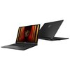 Na zdjęciu widoczne są dwa laptopy marki MSI, jeden otwarty z widocznym ekranem i klawiaturą, drugi zamknięty z widocznym logo producenta na obudowie. Ekran otwartego laptopa wyświetla grafikę z logo smoka na tle pionowych, pomarańczowych linii.