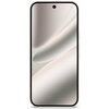Na zdjęciu widoczny jest smartfon z dużym ekranem, na którym wyświetlany jest abstrakcyjny wzór w odcieniach porcelanowych. Urządzenie ma cienkie ramki i centralnie umieszczoną kamerę przednią w górnej części ekranu.