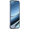 Smartfon z dużym ekranem o przekątnej 6.8 cala, wyświetlający gradientowy motyw w odcieniach niebieskiego i szarości, z centralnie umieszczonym otworem na aparat przedni. Obudowa urządzenia ma metaliczne wykończenie w kolorze księżycowej szarości.