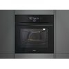 Czarny piekarnik elektryczny z wyświetlaczem pokazującym czas 00:30 i temperaturę 200°C, z widocznym logo "Haier" na dole. Wnętrze piekarnika jest oświetlone, a na półce znajduje się jedzenie.