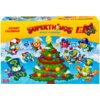 Kolorowe opakowanie kalendarza adwentowego "SuperThings Rivals of Kaboom" z napisem "ADVENT CALENDAR" i "24 GIFTS" przedstawia świąteczną scenę z choinką ozdobioną bombkami oraz postaciami w różnych dynamicznych pozach. W lewym dolnym rogu widoczne jest l