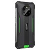 Smartfon w solidnej, czarnej obudowie z zielonymi akcentami, posiada cztery kamery i logo "Blackview" na tylnej części. Na boku obudowy widoczny jest napis "WATERPROOF".