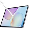 Na zdjęciu widoczny jest tablet z dużym ekranem, na którym wyświetlane są kolorowe, abstrakcyjne kształty. Obok tabletu znajduje się biały rysik, skierowany w stronę ekranu.