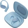 Na zdjęciu widoczne są niebieskie słuchawki powietrzne w etui ładującym, z widocznym logo "JBL" na słuchawkach i wewnętrznej stronie pokrywy etui. Słuchawki mają opływowy kształt, a etui jest otwarte, ukazując miejsce na słuchawki oraz dwa metalowe styki 