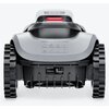 Szary robot koszący z widocznymi dużymi kołami i panelem z piktogramami ostrzegawczymi na górze. Na dolnej części znajduje się etykieta z napisem "TERRAMOW V1000" oraz symbolami certyfikacyjnymi.