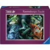 Fioletowe pudełko puzzli Ravensburger z ilustracją przedstawiającą wilki w lesie, otoczone bujną roślinnością. Na opakowaniu widnieje napis "7000" oraz "Ravensburger Puzzle".