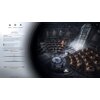 Na zdjęciu widać ekran gry "Frostpunk 2 - Whiteout Edition" na konsolę Xbox Series X, przedstawiający wnętrze okrągłej sali z drewnianymi ławami, wypełnionej postaciami siedzącymi przy stołach. Po lewej stronie ekranu znajduje się interfejs z tekstem: "LA