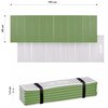 Zdjęcie przedstawia zieloną karimatę NILS CAMP NC17103 o wymiarach 195 cm na 60 cm, złożoną w harmonijkę i spiętą czarnymi paskami. Widoczna jest również tekstura powierzchni karimaty oraz jej grubość wynosząca 1,5 cm.