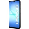 Smartfon z dużym ekranem, na którym widoczny jest napis "Galaxy A17" na tle niebieskich gradientów. Urządzenie ma czarną obudowę i zaokrąglone rogi.