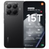 Na zdjęciu widoczny jest czarny smartfon z dużym ekranem, na którym wyświetlane są informacje: "Xiaomi HyperAI", "Xiaomi 15T Pro", "15T", "Obiektyw optyczny Leica Summilux", "Procesor MediaTek Dimensity 9400+", "Wyświetlacz 6.83” z odświeżaniem do 144Hz",