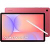 Na zdjęciu widoczny jest czerwony tablet z wyświetlaczem prezentującym abstrakcyjną grafikę w pastelowych kolorach oraz biały rysik. W dolnej części ekranu znajduje się napis "Galaxy Tab S10 Lite", a w tle widoczne jest logo "SAMSUNG".