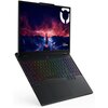 Czarny laptop z podświetlaną klawiaturą, na ekranie widoczna jest grafika przedstawiająca futurystyczne miasto z błyskawicami na tle czerwono-fioletowego nieba oraz logo "Lenovo Legion".