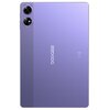 Fioletowy tablet z widocznym logo "DOOGEE" na tylnej obudowie, posiada dwa obiektywy aparatu umieszczone w górnym rogu. Obok logo znajduje się niewielka ikona.