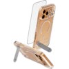Przezroczyste etui na telefon z widocznym metalowym wspornikiem z napisem "CARE" oraz miejscem na aparat, obok znajduje się szkło hartowane. Produkt jest przeznaczony do modelu Apple iPhone 17 Pro Max.