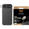 Na zdjęciu widoczny jest czarny telefon z zamontowanym złotym szkłem ochronnym na obiektyw oraz opakowanie produktu PanzerGlass z napisem: "Camera Lens Protection for: Apple iPhone 17 Air, HoOPS GLITTER GOLD, Impact and Scratch Resistance, Stylish Ring De