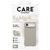 Na zdjęciu znajduje się opakowanie etui do telefonu z napisem "CARE by PanzerGlass" oraz "SAMBA VANILLA For Apple iPhone 17 Air". Widoczne są również ikony i napisy informujące o cechach produktu, takie jak "Traction Grip", "Corner Protection", "MagSafe c