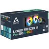 Pudełko produktu "Chłodzenie CPU ARCTIC Liquid Freezer III Pro 280 A-RGB" z widocznym logo ARCTIC oraz kolorowymi wentylatorami na ilustracji. Na opakowaniu znajdują się informacje o kompatybilności z procesorami AMD i Intel oraz sześciu latach gwarancji.