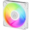 Biały wentylator komputerowy z podświetleniem A-RGB, emitującym wielokolorowe światło, z widocznym logo "ARCTIC" na środku. Obudowa wentylatora ma geometryczne wzory i otwory montażowe w rogach.